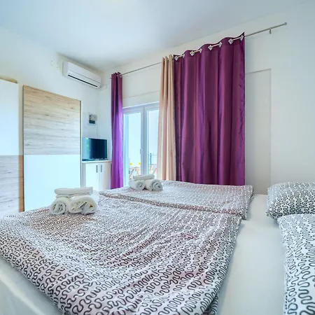 Cozy New With Private Pool Διαμέρισμα