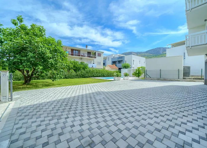 Apartment Cozy New With Private Pool *